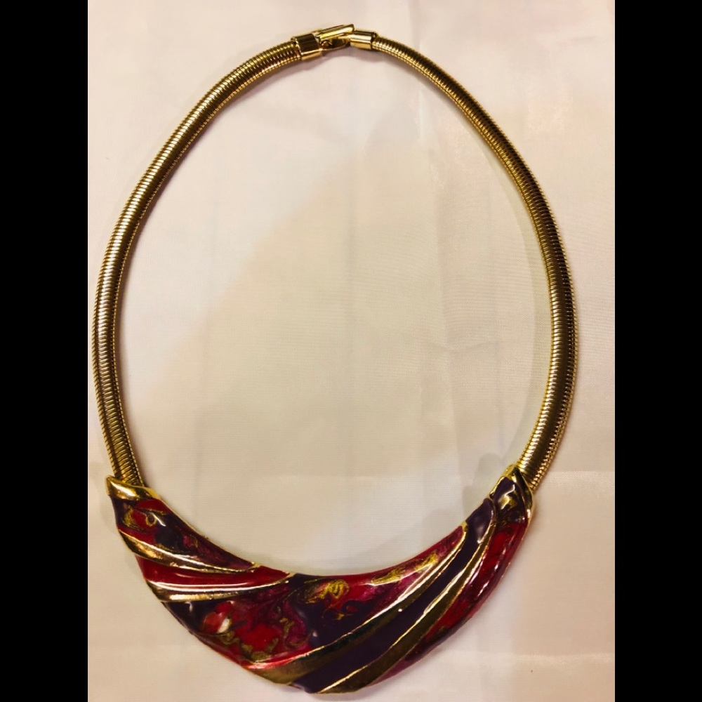 Gold tone collar,choker necklace